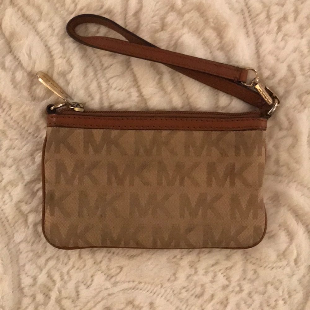 MK wristlet In good condition